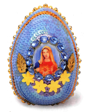Клеенные яйца на Пасху. Дева Мария