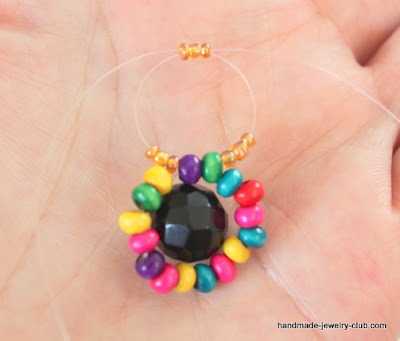 Rainbow ring beaded