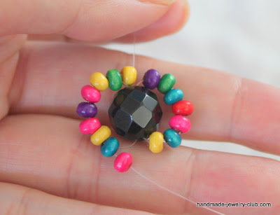 Rainbow ring beaded