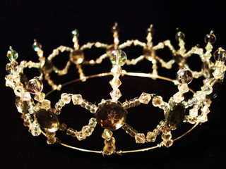 Crown beaded