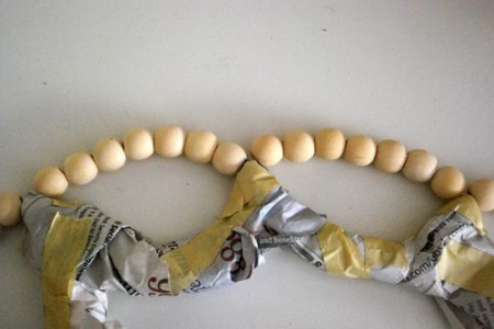 Summer wreath of wooden beads