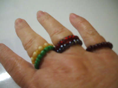 A very simple bead ring