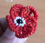 Primrose flower bead