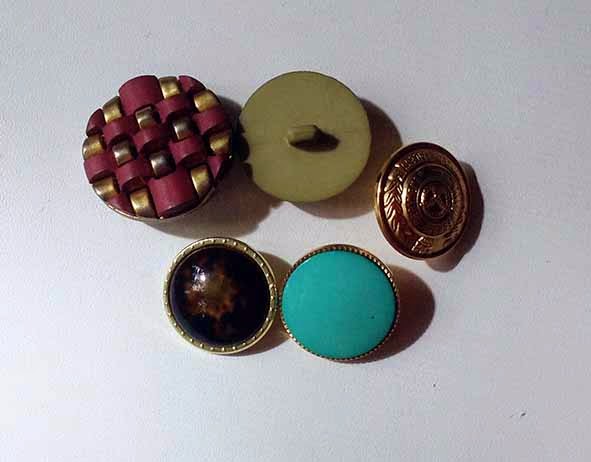 HANDMADE: Quilting for sewing accessories - spherical buttons