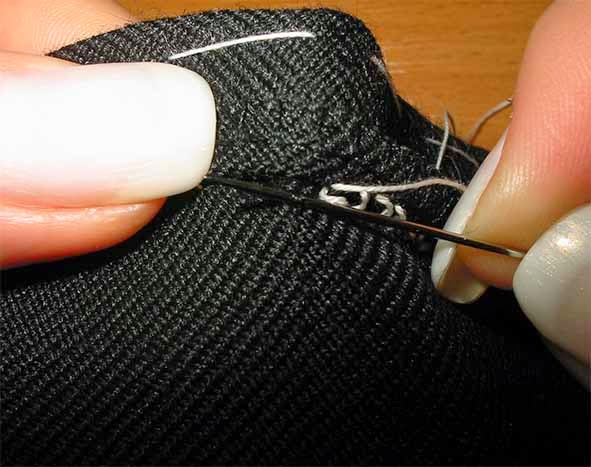 HANDMADE: loop-like stitches