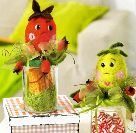 Decorating cans with their hands. Felting vitamins