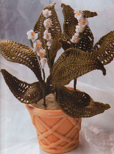 Lily flowers crochet volume